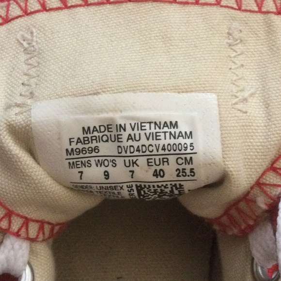 CONVERSE RED LOW TOP ALL STAR UNISEX SNEAKER-Womens 9/Mens 7-excellent condition - Picture 7 of 7